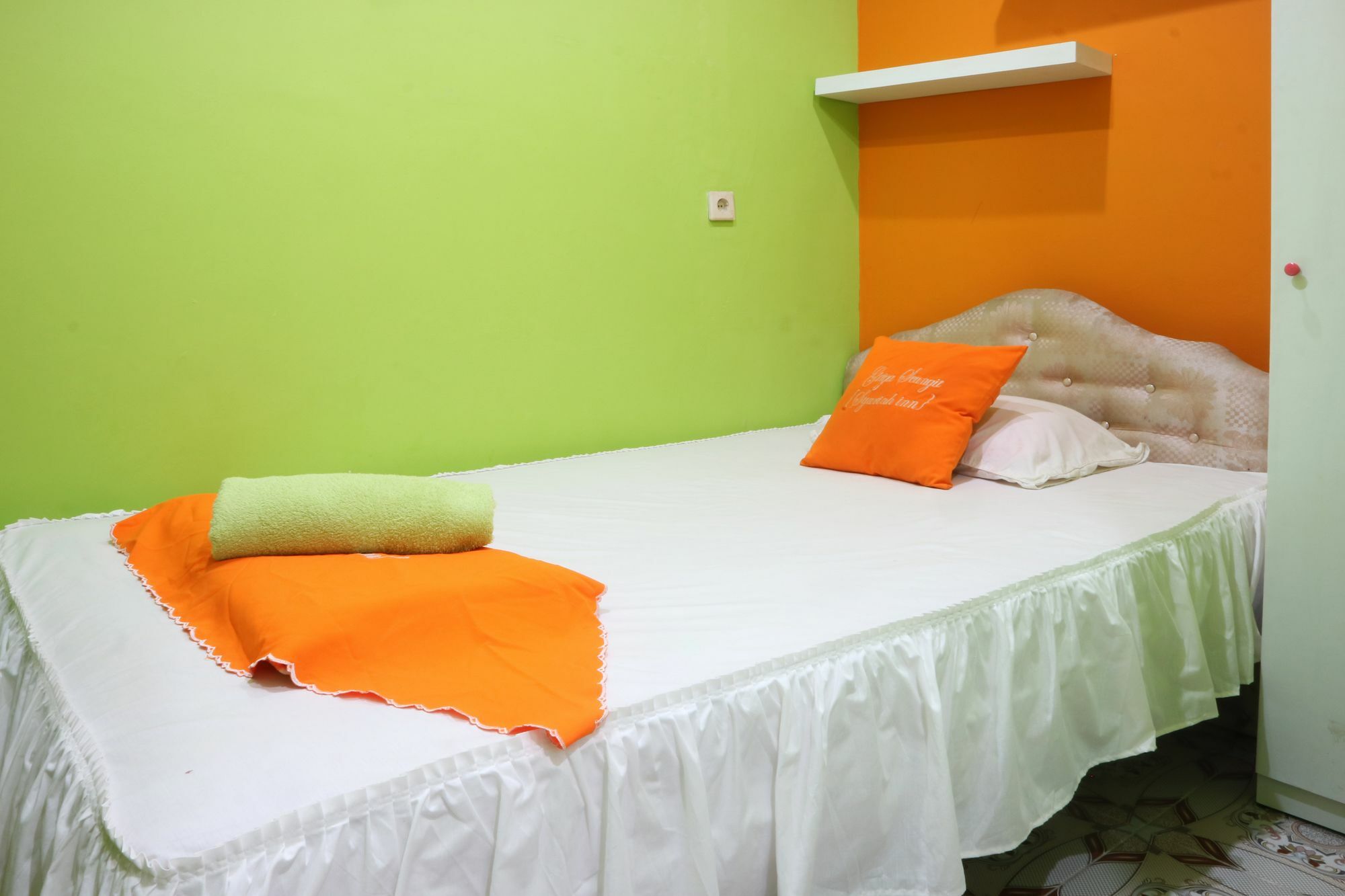 Seungit Syariah Inn Tebet Mitra Reddoorz Jakarta Exterior photo